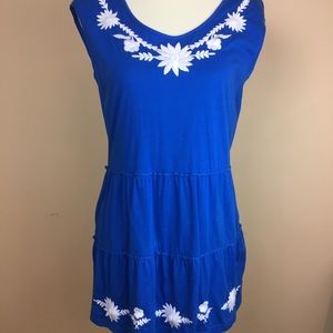 Garnet Hill top. Small.